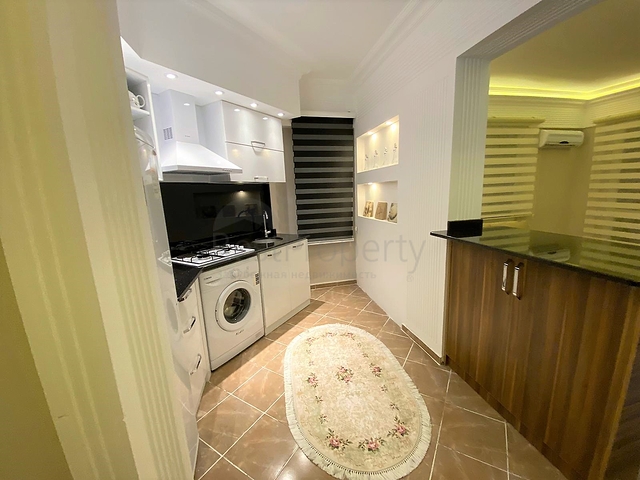 شقة غرفة وصالة - اكساء واثاث جديد - في منطقة حيوية - اوبا / الانيا 