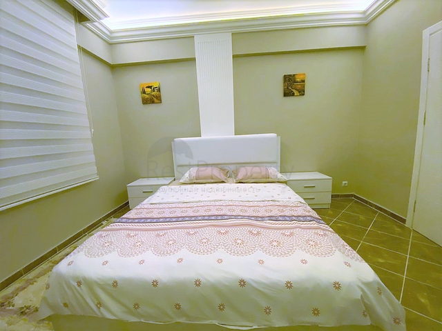 شقة غرفة وصالة - اكساء واثاث جديد - في منطقة حيوية - اوبا / الانيا 