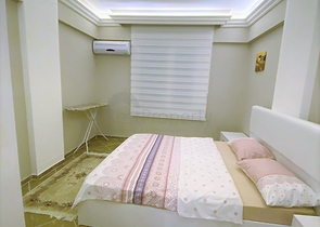 شقة غرفة وصالة - اكساء واثاث جديد - في منطقة حيوية - اوبا / الانيا 