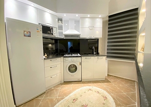 شقة غرفة وصالة - اكساء واثاث جديد - في منطقة حيوية - اوبا / الانيا 