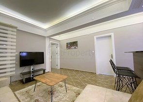 شقة غرفة وصالة - اكساء واثاث جديد - في منطقة حيوية - اوبا / الانيا 