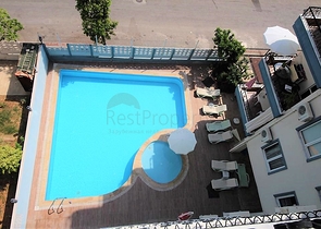 شقة غرفة وصالة - اكساء واثاث جديد - في منطقة حيوية - اوبا / الانيا 