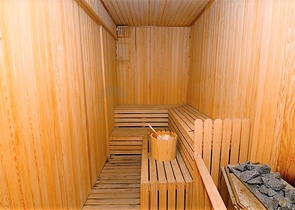 شقة غرفة وصالة - اكساء واثاث جديد - في منطقة حيوية - اوبا / الانيا 