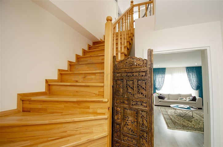 بنتهاوس 3 + 1 في حي هورما كونيالتي أنطاليا