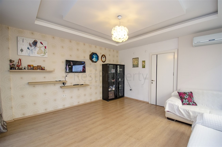 شقة 2 + 1 في ارابسو كونيالتي أنطاليا