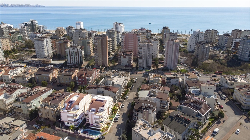 شقة 2 + 1 في ارابسو كونيالتي أنطاليا