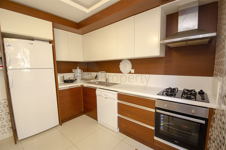 شقة 2 + 1 في ارابسو كونيالتي أنطاليا