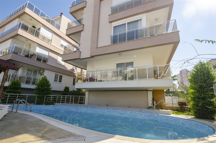 شقة 2 + 1 في ارابسو كونيالتي أنطاليا