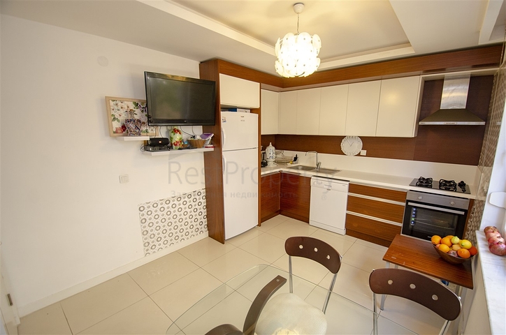 شقة 2 + 1 في ارابسو كونيالتي أنطاليا