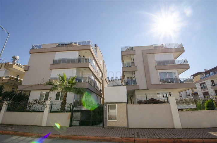 شقة 2 + 1 في ارابسو كونيالتي أنطاليا