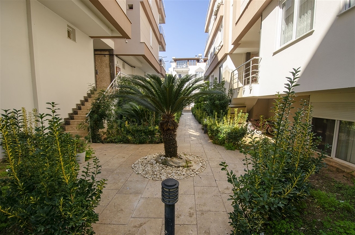 شقة 2 + 1 في ارابسو كونيالتي أنطاليا