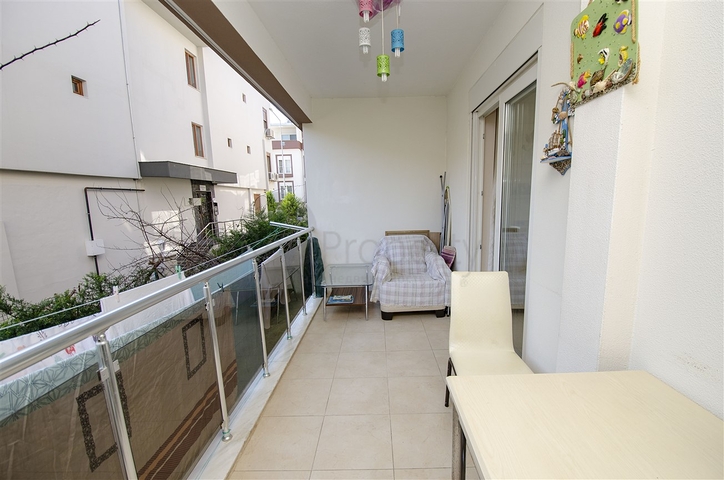 شقة 2 + 1 في ارابسو كونيالتي أنطاليا