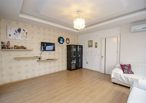 شقة 2 + 1 في ارابسو كونيالتي أنطاليا