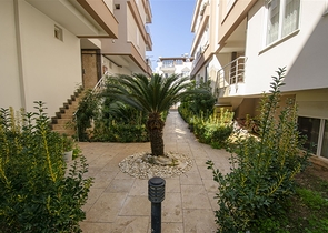 شقة 2 + 1 في ارابسو كونيالتي أنطاليا