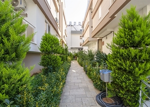 شقة 2 + 1 في ارابسو كونيالتي أنطاليا