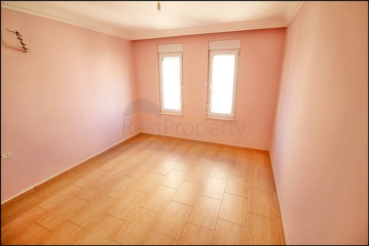 تراس واسع - سعر جيد - دوبلكس 4 غرف وصالة - قريبة من البحر في مهموتلار/ الانيا 