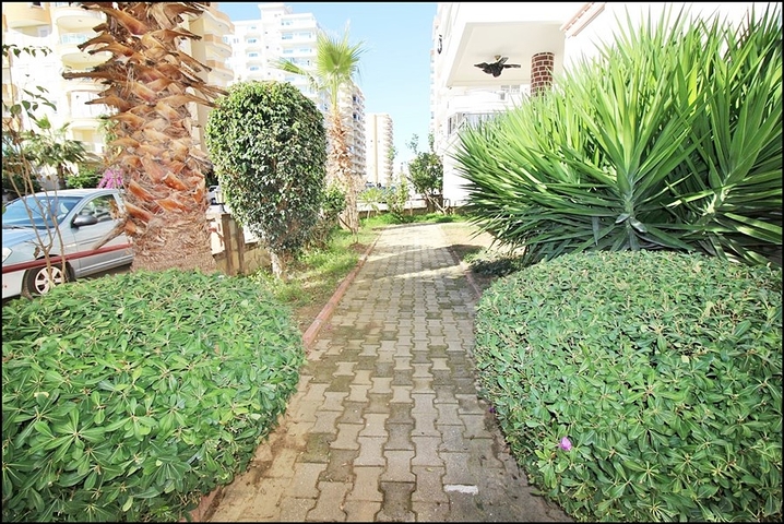 تراس واسع - سعر جيد - دوبلكس 4 غرف وصالة - قريبة من البحر في مهموتلار/ الانيا 