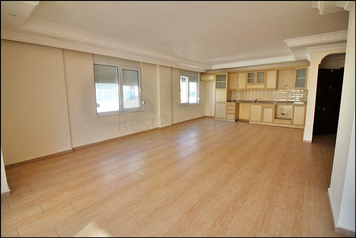 تراس واسع - سعر جيد - دوبلكس 4 غرف وصالة - قريبة من البحر في مهموتلار/ الانيا 