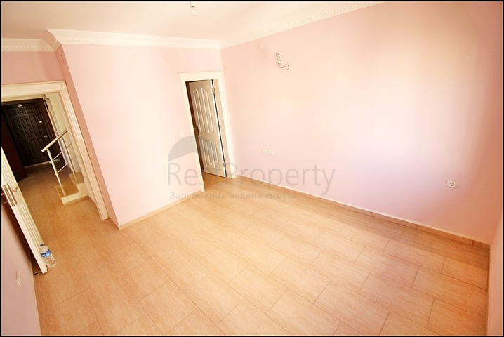 تراس واسع - سعر جيد - دوبلكس 4 غرف وصالة - قريبة من البحر في مهموتلار/ الانيا 