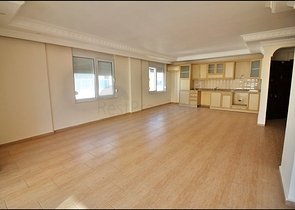 تراس واسع - سعر جيد - دوبلكس 4 غرف وصالة - قريبة من البحر في مهموتلار/ الانيا 