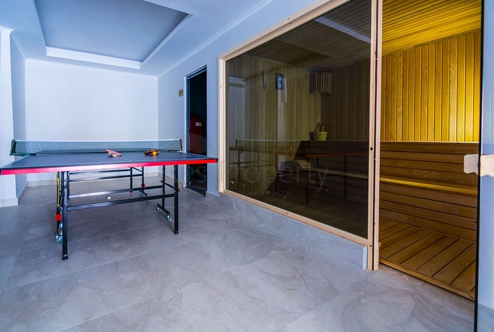 مجمع سكني فاخر - شقة 2 غرفة وصالة - فرش حديث - في مهموتلار / الانيا 