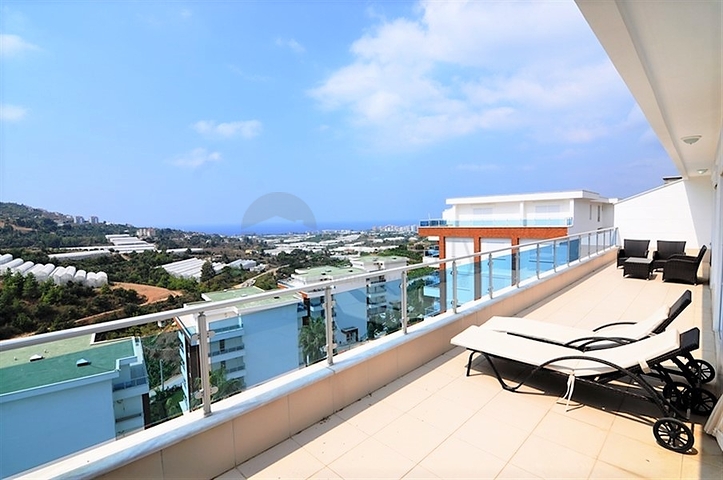 اطلالة بحر - دوبلكس فاخرة - مجمع 5 نجوم - كارجي جاك / الانيا 