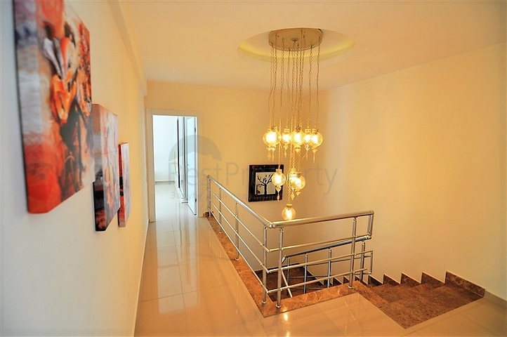 اطلالة بحر - دوبلكس فاخرة - مجمع 5 نجوم - كارجي جاك / الانيا 