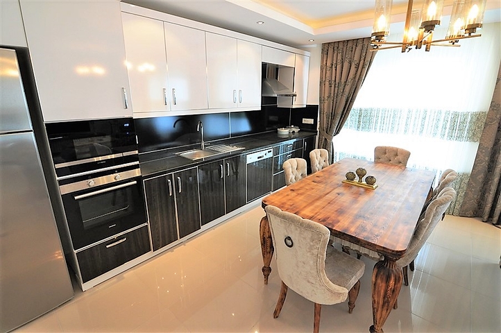 اطلالة بحر - دوبلكس فاخرة - مجمع 5 نجوم - كارجي جاك / الانيا 