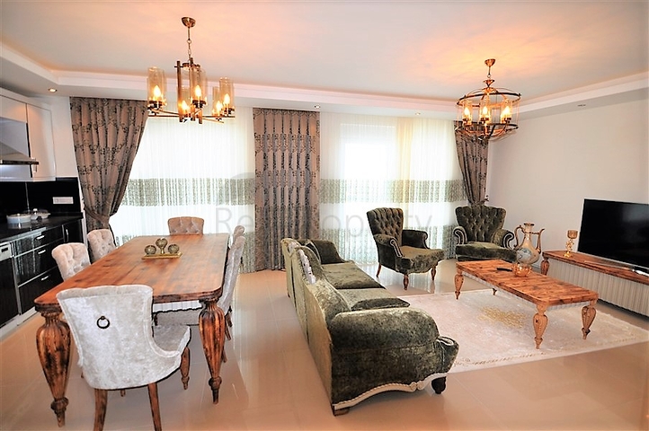 اطلالة بحر - دوبلكس فاخرة - مجمع 5 نجوم - كارجي جاك / الانيا 