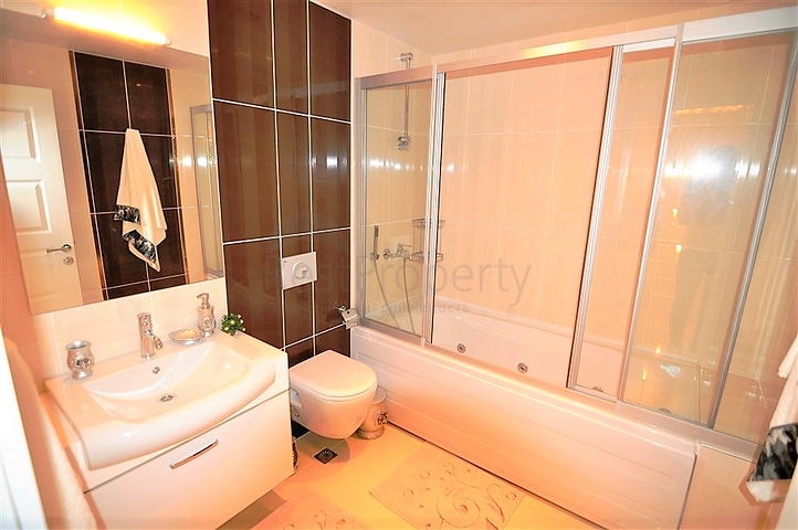 اطلالة بحر - دوبلكس فاخرة - مجمع 5 نجوم - كارجي جاك / الانيا 