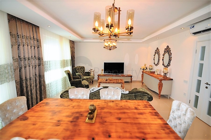 اطلالة بحر - دوبلكس فاخرة - مجمع 5 نجوم - كارجي جاك / الانيا 