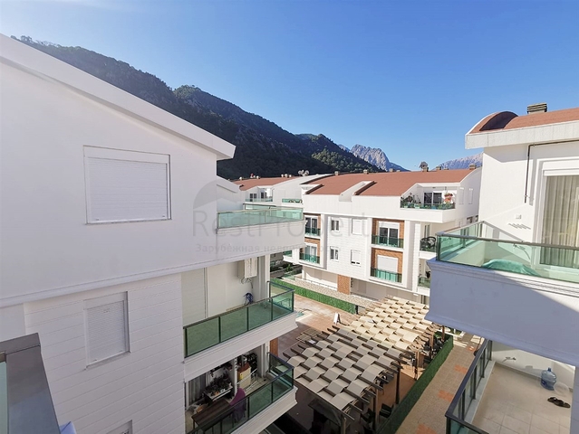 بنتهاوس واسع 4 + 1 مع أثاث في كونيالتي أنطاليا