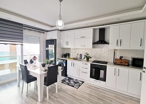 بنتهاوس واسع 4 + 1 مع أثاث في كونيالتي أنطاليا