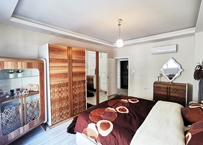 بنتهاوس واسع 4 + 1 مع أثاث في كونيالتي أنطاليا