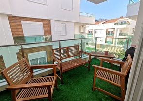 بنتهاوس واسع 4 + 1 مع أثاث في كونيالتي أنطاليا