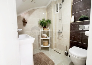 بنتهاوس واسع 4 + 1 مع أثاث في كونيالتي أنطاليا