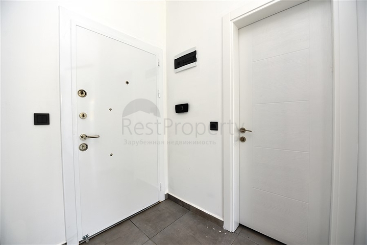 مجمع حديث يضم كافة الخدمات - شقة غرفة وصالة - في مهوتلار / الانيا 