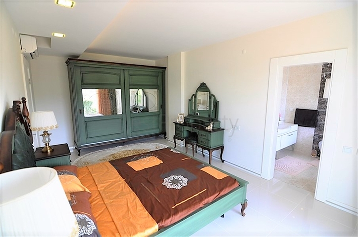 اطلالة بحر- فيلا مع مسبح خاص وساونا - أثاث فاخر -  كارجي جاك / الانيا 