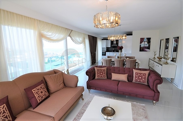 اطلالة بحر- فيلا مع مسبح خاص وساونا - أثاث فاخر -  كارجي جاك / الانيا 