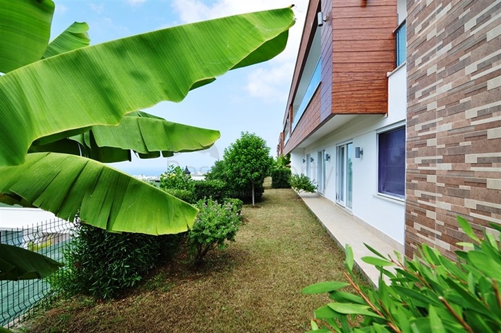 اطلالة بحر- فيلا مع مسبح خاص وساونا - أثاث فاخر -  كارجي جاك / الانيا 