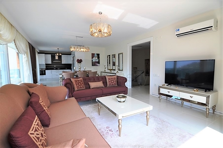 اطلالة بحر- فيلا مع مسبح خاص وساونا - أثاث فاخر -  كارجي جاك / الانيا 