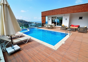 اطلالة بحر- فيلا مع مسبح خاص وساونا - أثاث فاخر -  كارجي جاك / الانيا 