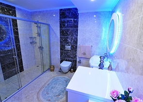 اطلالة بحر- فيلا مع مسبح خاص وساونا - أثاث فاخر -  كارجي جاك / الانيا 