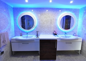 اطلالة بحر- فيلا مع مسبح خاص وساونا - أثاث فاخر -  كارجي جاك / الانيا 