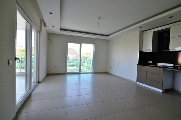 شقة 2 غرفة وصالة  - ضمن مجمع يضم كافة الخدمات - مهموتلار / الانيا 