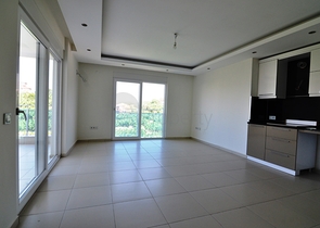 شقة 2 غرفة وصالة  - ضمن مجمع يضم كافة الخدمات - مهموتلار / الانيا 