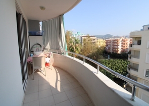 قريبة من البحر - شقة مفروشة - تصميم 1+1 - في مهموتلار / الانيا 