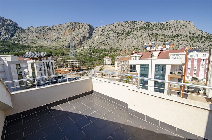 بنتهاوس 3 + 1 يطل على جبال طوروس في هورما كونيالتي