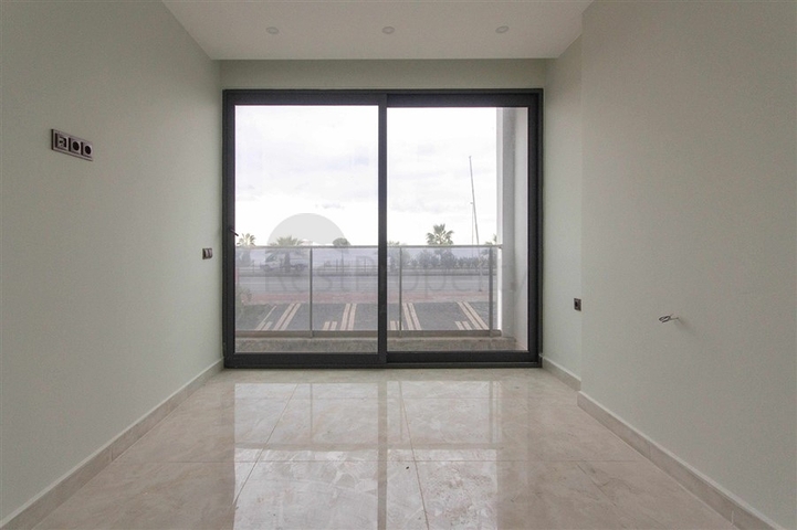 اطلالة بحر مباشرة - شقة غرفتين وصالة - ضمن مجمع 5 نجوم - مهموتلار / الانيا 