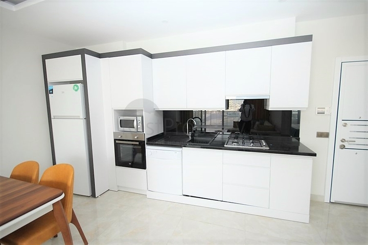 اطلالة بحر مباشرة - شقة غرفة وصالة  مؤثثة - ضمن مجمع 5 نجوم -  مهموتلار / الانيا 